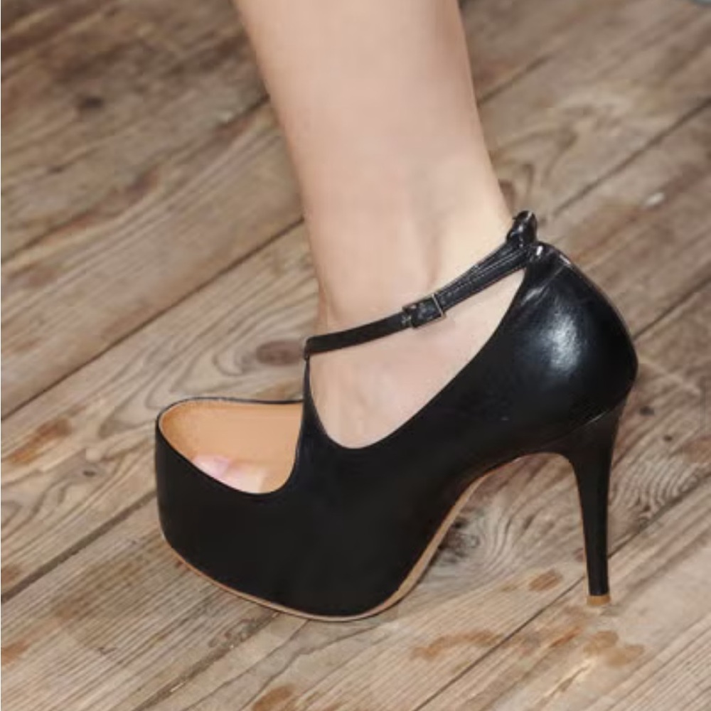 2011 Runway MARGIELA Maison Martin Margiela heels leather